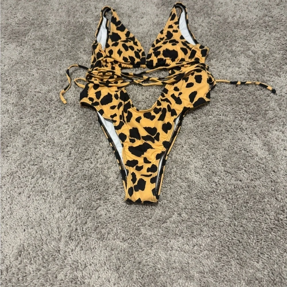 2 New Brazilian 1 Piece Swimsuit Black/yellow or White Cheetah Deep V Size S M L